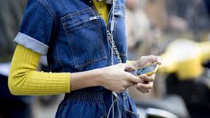 Des taches blanches peuvent parfois apparaître sur l'ongle. Ongles D Ou Viennent Les Taches Blanches Et Comment Les Faire Disparaitre