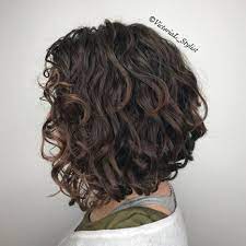 65 Different Versions Of Curly Bob Hairstyle Wavy Bob Hairstyles Haircuts For Curly Hair Curly Hair Styles Naturally