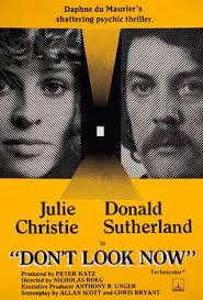 Studiocanal is revisiting the film but has yet to assign writers, according to the hollywood reporter. 330 Don T Look Now 1973 Ideen In 2021 Julie Christie Bilder Donald Sutherland
