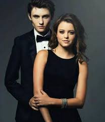 A huge chunk of the cast has graduated. Pin By Paola Pineda On Degrassi Next Class Degrassi Next Class Degrassi Spencer Macpherson