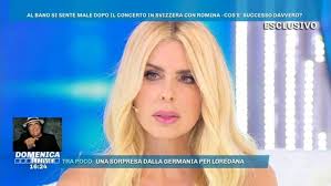 Annunciata per tutto il pomeriggio da barbara d'urso, alla fine, loredana lecciso è tornata nel salotto televisivo dell'ammiraglia mediaset per parlare del suo rapporto con al. Loredana Lecciso Svela La Verita Sul Malore Di Al Bano A Domenica Live