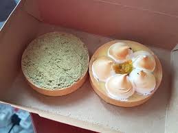Black Sesame And Lemon Meringue Tart From Lola S Cafe Lemon Meringue Tart Desserts Foodie