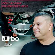 Mira cómo el equipo de Unique le cambia el forro a un Mercedes-Benz SLS 63  AMG, de la estrella de la NFL Odell Beckham Jr. #AutosÚnicosConWillCastro