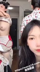 51吃瓜- 抖音快手主播闪现露点多位性感高颜值女神直播时露出春光很怀疑她们就是故意的- 51cg.fun