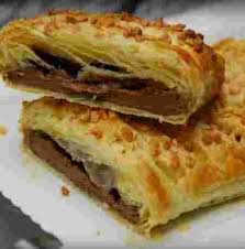 Elle Met Une Tablette De Chocolat Au Four Vous Allez Vouloir Faire Pareil Recettes De Cuisine Cuisine Recette
