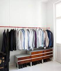 Ein begehbarer kleiderschrank passt in jede wohnung ✓ vom ankleidezimmer bis zum begehbaren kleiderschrank in der ungenutzten ecke ✓ ideen & tipps. Wohnideen Einrichten Begehbarer Kleiderschrank Im Schlafzimmer Kleine Wohnung Berlin