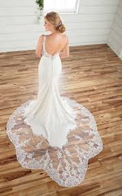 Pin By Fda R Contreras On Wedding Wedding Gowns Lace Crepe Wedding Dress Lace Weddings