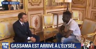 L'acte héroïque d'un homme escaladant quatre étages pour sauver un. Video Il Escalade Un Immeuble Pour Sauver Un Enfant Du Vide