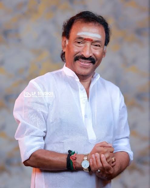 இரண்டு நாள் முன் விஜய்-டிவி பாடல் நிகழ்ச்சியில் இசையமைப்பாளர் தேவா கௌரவிக்கப்பட்டார்! நிகழ்ச்சி கடைசியில் அவருடைய தம்பிகளும் அவருடன் ...