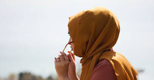 Maybe you would like to learn more about one of these? 5 Ways To Style The Hijab For Gym Sessions Dinner Dates And More