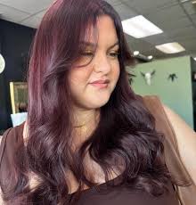 It's giving Merlot 🍷 #hairgoals #mackay #redwinehaircolor #foilme  #foxyblondes #hbd #nak #nakaus #mackayhairdresser #mackaysmallbusiness  #behindethescenes #mackayhairstylist