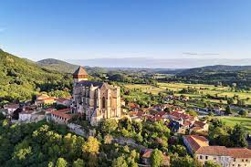 In christian iconography, st louis bertrand is often portrayed holding a chalice from which serpents are emerging. Saint Bertrand De Comminges Le Mont Saint Michel Des Pyrenees Destination Comminges Pyrenees