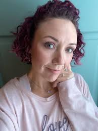 Well done to the parents of the two girls that are currently at the park  just by the shops in Mossblown, they came over to my daughter and gave her  two crème