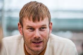 Melodi Grand Prix-klare Tom Hugo: Fikk råd om å skjule legningen