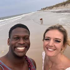 Dory Almonte and Wesley Burnett's Wedding Website