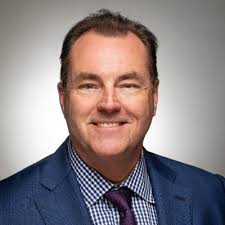 Trump signs order to open up venture capital to 401(k) holders