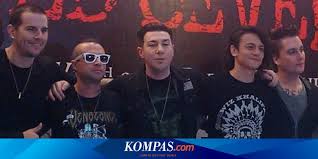 Regretting the time you lost. Lirik Dan Chord Lagu Dear God Versi Bahasa Indonesia