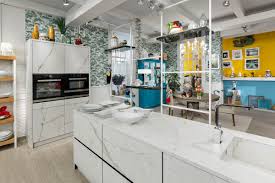 Recetas sin complicaciones, con las fotos del paso a paso para que no nos perdamos, un truco de cocina y un consejo ha la hora de la compra hecho por el propio karlos arguiñano junto a cada elaboración. Neolith In Karlos Arguinano S Kitchen