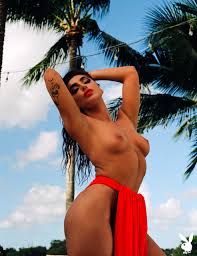 Emjay Rinaudo in Tropical Heat x Playboy | Page 8 of 11 |