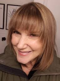 Linda Nazzaro's Instagram, Twitter & Facebook