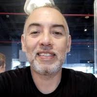 100+ perfiles de «Roberto Miranda»