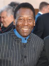Pes 2020 ps4jogar com lendas em seus kits reais ! Pele Peso Idade Altura E Signo Dos Famosos Em 2021