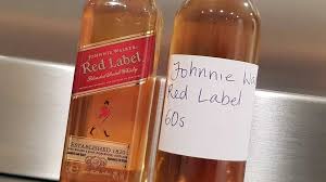 Put in 1 egg white. Whisky Tasting Johnnie Walker Red Label 1960er Vs 2019