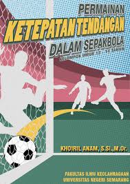 Serangan dan bertahan dimulai dari penjaga gawang, dengan distribusi bola melalui lemparan dan tendangan ke arah pemain lainnya sebuah serangan dapat diawali, begitu juga. 2