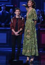 173 cm (5 ft 8) weight: Zendaya And Tom Holland By Lowerrider On Deviantart