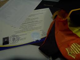 Tentu anda sudah sangat sekali bahwa ijazah adalah sesuatu yang… Gerilya Sebuah Catatan Perkuliahan Di Universitas Terbuka May And Bi