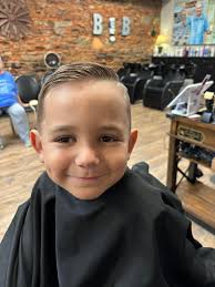 Children of these days are blessed. Imagine going to a barber's shop and  choosing your own style? During our time, barbers were taking one  instruction, LET IT SHINE😭😭 Just know say la