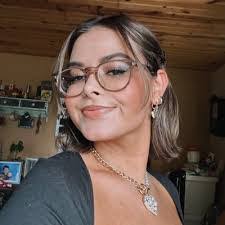 Shauna Petty's Instagram, Twitter & Facebook