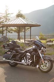 The main difference between this model and its siblings is a total lack of infotainment. Motorrad Vergleich Harley Davidson Electra Glide Ultra Classic Flhtcu 2015 Vs Harley Davidson Touring Road Glide Limited Fltrk 2020