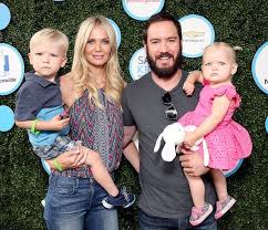 Maybe you would like to learn more about one of these? Mark Paul Gosselaar Of Nypd Blue Is A Doting Husband And Father Of Four