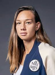 Learn details about christiane endler net worth, biography, age, height, wiki. Christiane Endler Chile Women S National Team 2019 Fifa Player Awards Body Building Women Beauty Women Sports Women