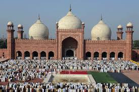 Ever since its conception, the mosque has been regarded as the national mosque of pakistan, and as such it symbolizes the hopes and aspirations of the new. 9 Most Beautiful Mosques In Pakistan