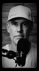 David Baehr's Instagram, Twitter & Facebook