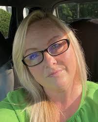 Kim Belden's Instagram, Twitter & Facebook