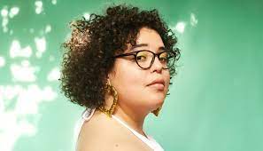 For those with natural hair, hot tools are like an ex — you broke up for a reason, but every once in a while you get the urge to go back for more. How To Do Heatless Curls And Waves At Home Expert Tips Allure