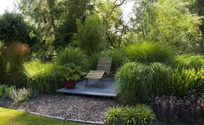 Neue wege oder eine terrasse bauen Pflegeleichte Garten Die 10 Besten Tipps Und Tricks Pflegeleichter Garten Garten Garten Bepflanzen