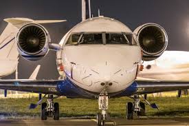 Aunque viajar en un avión es lo más seguro en el mundo, hay veces que la tecnología no da tregua y entonces suceden accidentes. Videos De Accidentes Aereos Grabados En Vivo