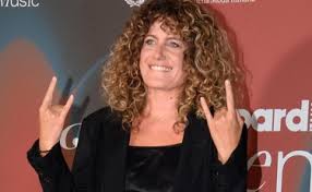 Sanremo 2025, "Marta Donà la vera vincitrice": chi è e perché il suo ruolo  è stato decisivo – Libero Quotidiano