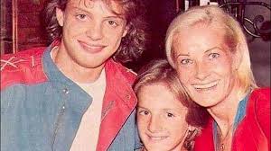 Repasamos la historia de sergio basteri, el hermano menor de luis miguel, quien será una pieza. El Criptico Mensaje Del Hermano De Luis Miguel Sobre Marcela Basteri Pronto Haremos El Mejor Homenaje Infobae