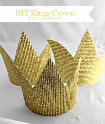 Handmade Birthday Crown For Boy Diy Tutorial Diy Crown Diy Kings Crown Bead Cord Diy Kids Party Favors Diy Party Decorations Kid Party Favors