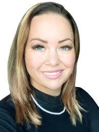 Nancy Struthers's Instagram, Twitter & Facebook