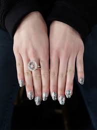 Nagellack test glitzer nagellack nagellack auftragen nageldesign glitzer french nägel glitzer nagel blumen braut nägel nagel hochzeit halloween nägel. Wie Entferne Ich Glitzernagellack Wunderweib