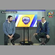 NETI, UN CORREDOR INCANSABLE 🏃🏻‍♂️👏🏻 Su nombre es Rubén Rusch aunque  popularmente todos en Ramírez lo conocen como Neti. Tiene 51 años, toma  mates 🧉 en la Avenida San Martín y cada