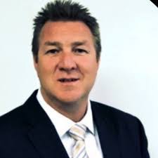 Ray Larkin's Instagram, Twitter & Facebook