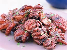 Queste melanzane alla piastra sono accompagnate da un goloso pesto rosso preparato con pomodori secchi, basilico e pistacchi. Ricetta Polpo Alla Brace Con Olio Al Carbone E Timo Serpillo