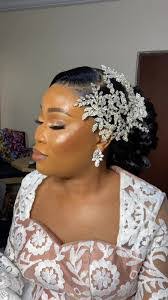 Sandra Bride's Instagram, Twitter & Facebook